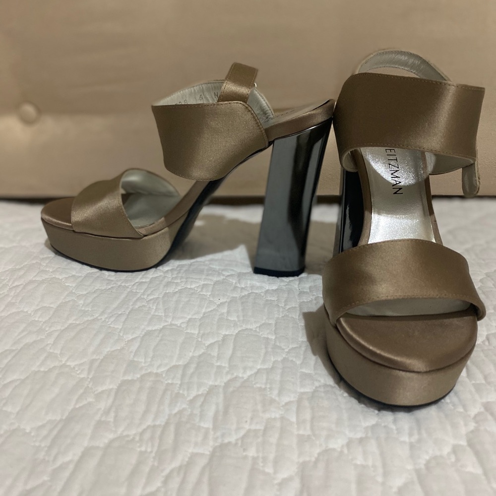 Never Worn: Stuart Weitzman - image 2